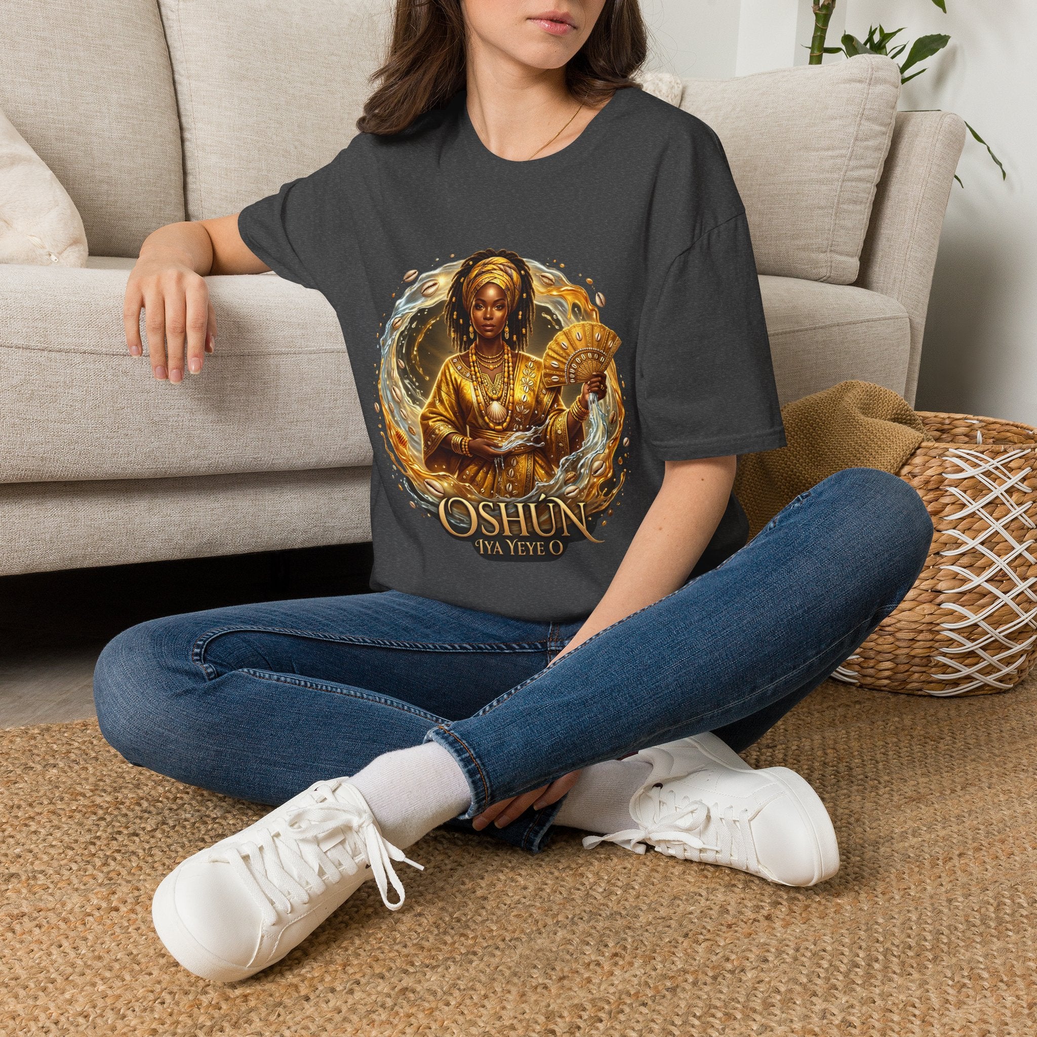 Camiseta Oshún Dorada — Unisex Softstyle