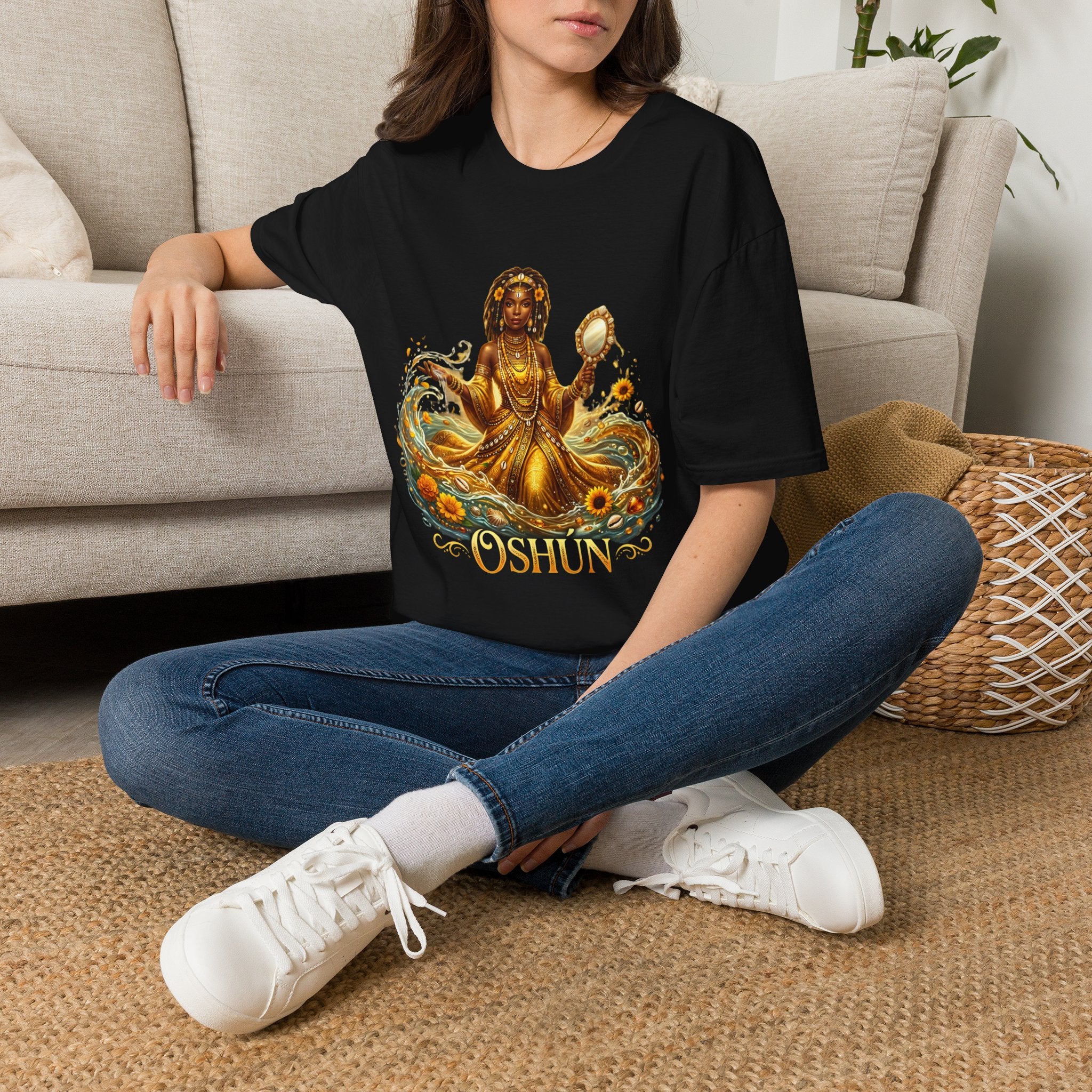 Camiseta Oshún “Dulzura y Abundancia” — Unisex Softstyle
