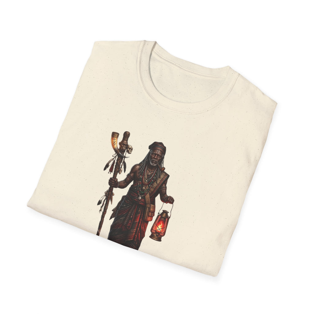 Camiseta Lucero Mundo “Guardián de la Noche” — Unisex Softstyle