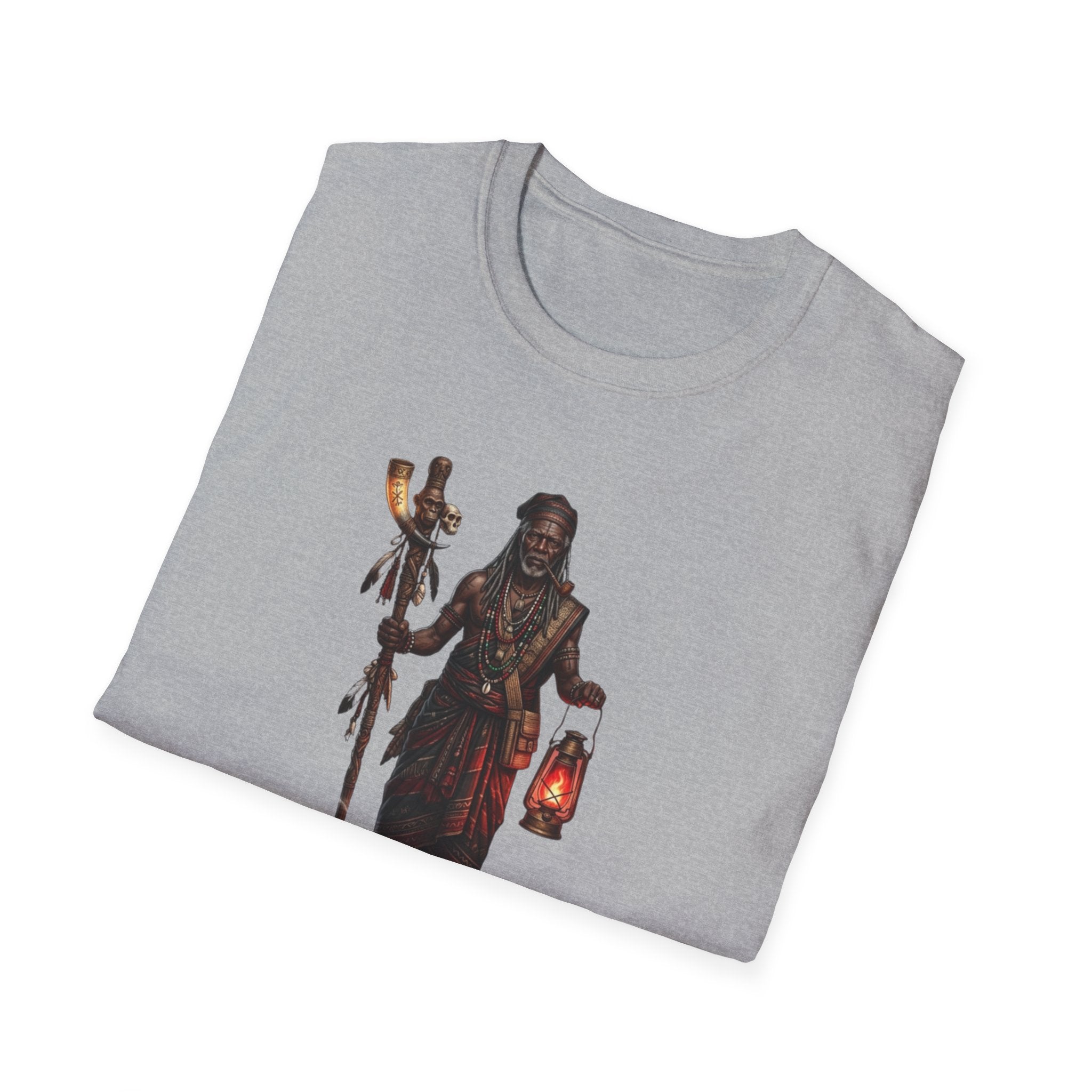 Camiseta Lucero Mundo “Guardián de la Noche” — Unisex Softstyle