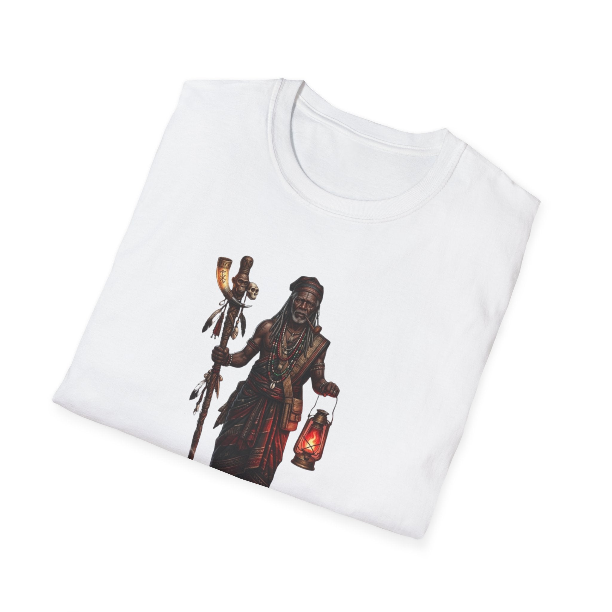Camiseta Lucero Mundo “Guardián de la Noche” — Unisex Softstyle